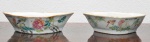 Conjunto de dois covilhetes em porcelana chinesa,decorados com aves e ramagens floridas em policromia.Med. 21 x 11,5 cm e 19 x 11,5 cm