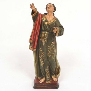 <b>Imagem de São João Evangelista </b>em madeira policromada em verde com manto vermelho e realces floridos a ouro. Séc. XIX. Alt. 30 cm
